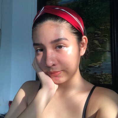 Profile Picture of Marianne Maxine Victoria Allen (@mariannemaxinev) on Twitter