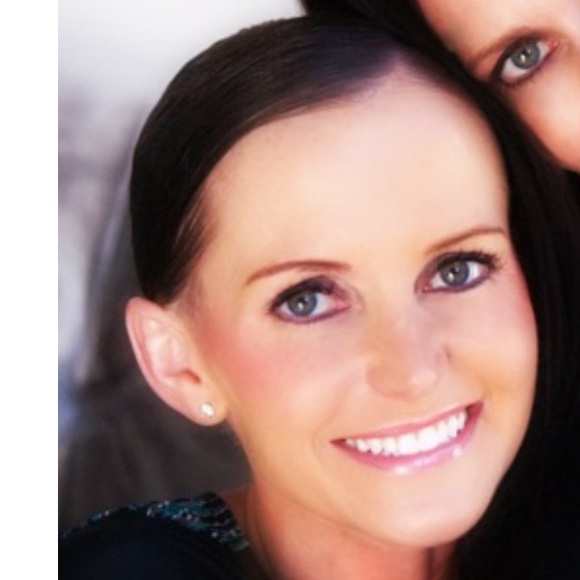 Profile Picture of Sasha Ballard (@sasha_ballard) on Poshmark