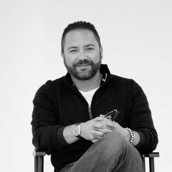 Profile Picture of Manuel Alonso (@manuelalonso672) on Poshmark