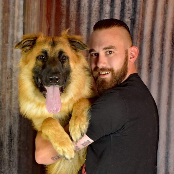 Profile Picture of Jeremy Robert (@jhamelton0311) on Poshmark