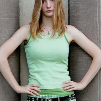 Profile Picture of Olivia Cale (@cale_olivia) on Twitter