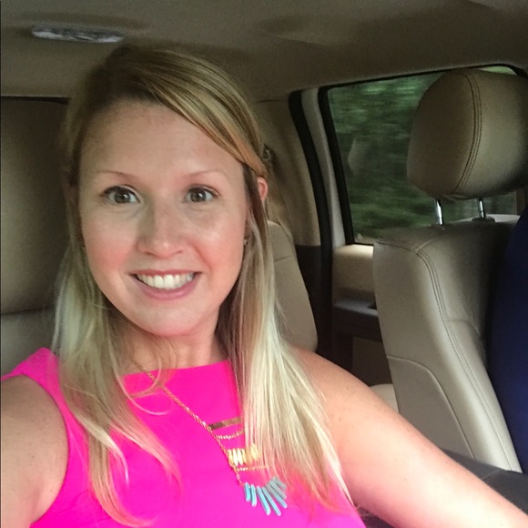 Profile Picture of Alisha Shaffer (@alishashaffer) on Poshmark