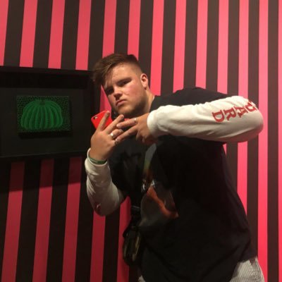 Profile Picture of James Isaacson (@JamesIs77965524) on Twitter