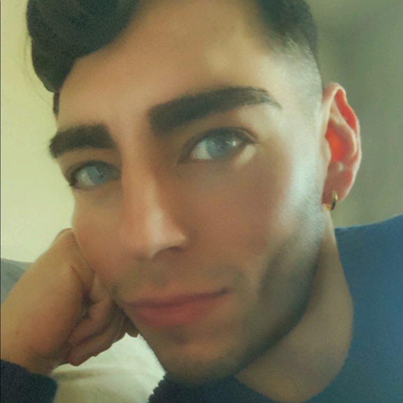 Profile Picture of Thomas Gonzales (@mattyxx) on Poshmark
