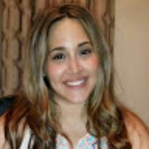 Aleka Vlamis - Poshmark Profile Picture of Aleka Vlamis (@aleka_vlamis) on Poshmark