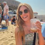 Profile Picture of Julie Wallace (@juliewallacee) on Instagram