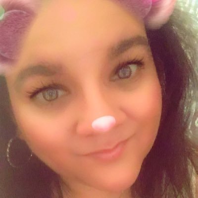 Profile Picture of Jennifer Espinoza (@Shopgirl376) on Twitter