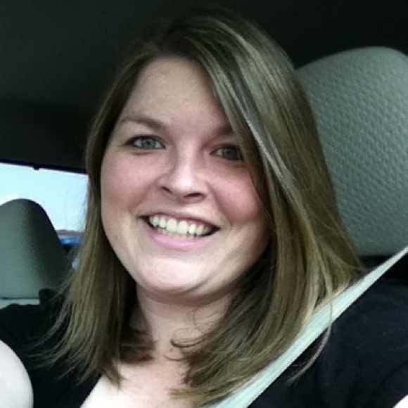 Profile Picture of Megan Linsenbigler (@urbanchicken411) on Poshmark