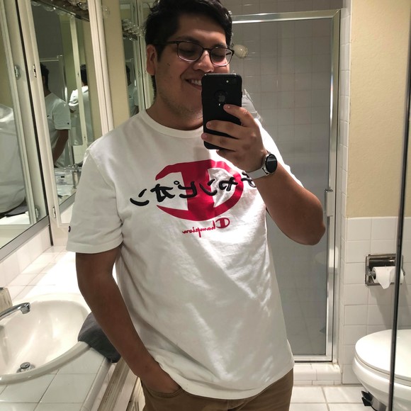 Profile Picture of Omar Osorio (@chiqutin) on Poshmark