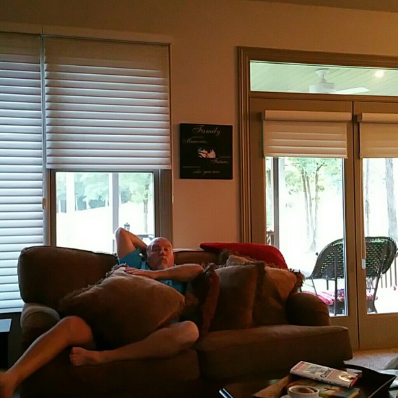 Profile Picture of Cindy Riggs (@ccriggs2) on Poshmark