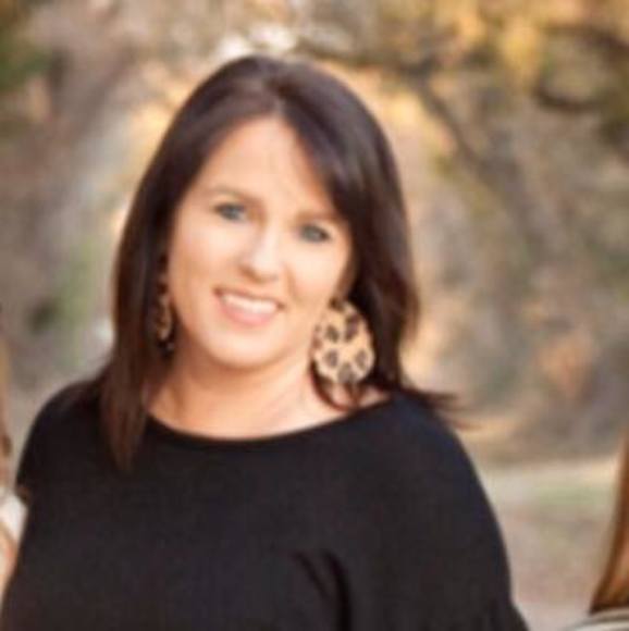 Profile Picture of Tina Roughton (@tinaroughton) on Poshmark