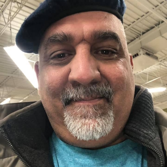 Profile Picture of Mohammed Alrawi (@moalrawi) on Poshmark