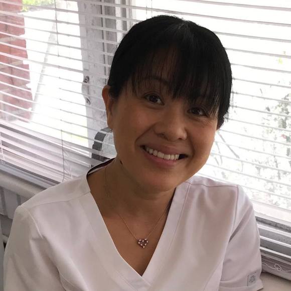 Profile Picture of Lumduan Somsri (@lumduan_somsri) on Poshmark