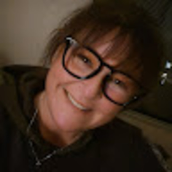 Profile Picture of Morgana Uselton (@ganaj77) on Poshmark
