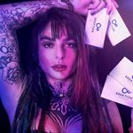 Profile Picture of Vitória Schwarzelühr (@dreadhot) on Instagram