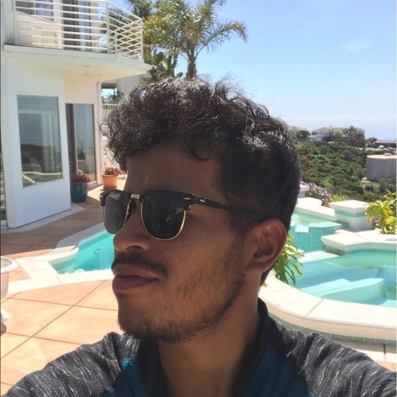 Profile Picture of Mark Alvarez (@markthethird) on Poshmark