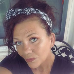 Profile Picture of diannebatchelor (@diannebatchelor) on Tiktok