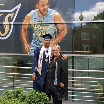 Profile Picture of Kevin Larsen (@kevlar_35) on Twitter