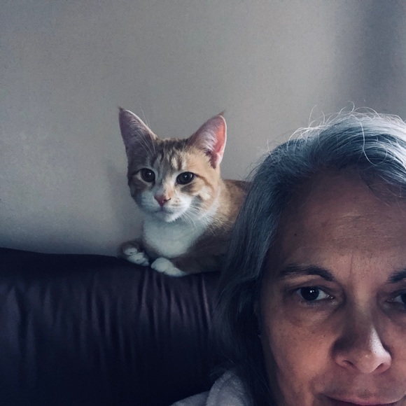 Profile Picture of Linda Norman (@tacobellia) on Poshmark