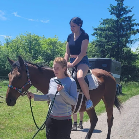 Profile Picture of Macie Mackay (@maciemackay) on Poshmark