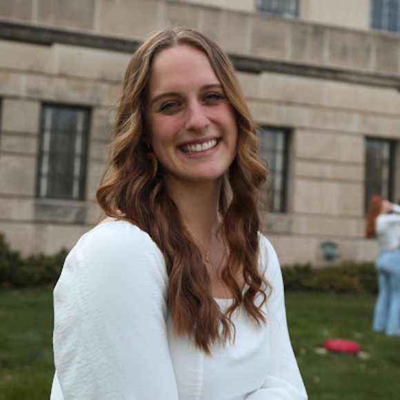 Profile Picture of Hannah Hames (@hannahhames) on Poshmark