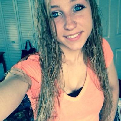 Profile Picture of Brittany Nicole (@Britt_Longo24) on Twitter