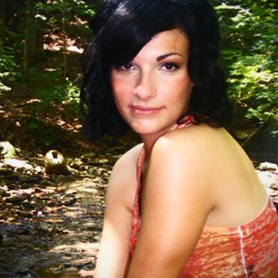 Profile Picture of Amanda Stamper (@stamperaz) on Twitter