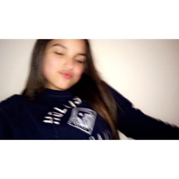 Profile Picture of Tiannah Knolla (@tiannah_k) on Poshmark