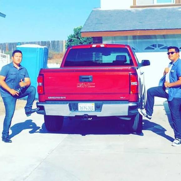 Profile Picture of Alex Vela (@alex_5628) on Poshmark