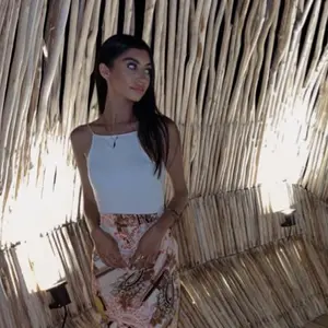 Profile Picture of Lana Jabeeti (@lanajabeeti) on Tiktok
