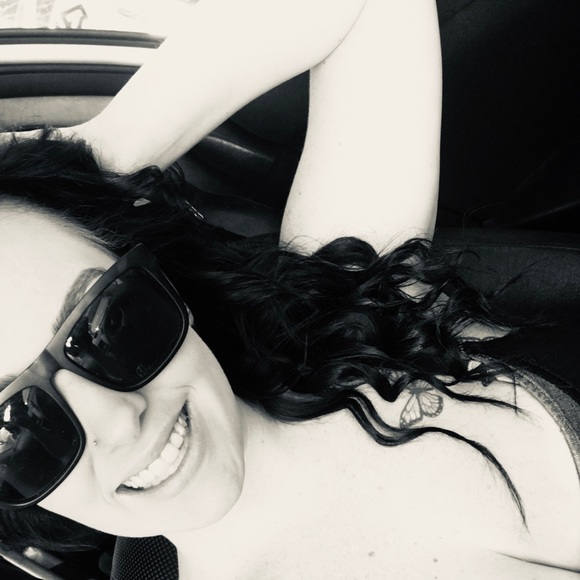 Profile Picture of Lisa Nething (@lisa_nething) on Poshmark