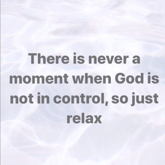 Profile Picture of Titi Ajayi (@titiolat) on Poshmark