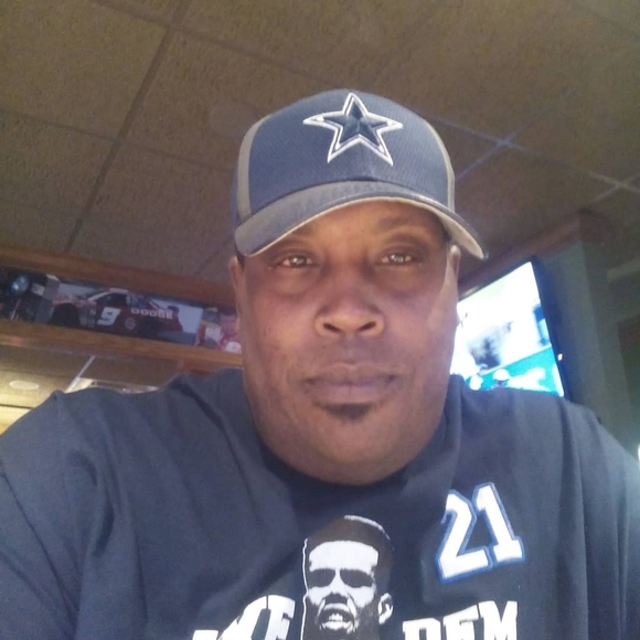 Profile Picture of Anthony Mccray (@antmac1968) on Poshmark