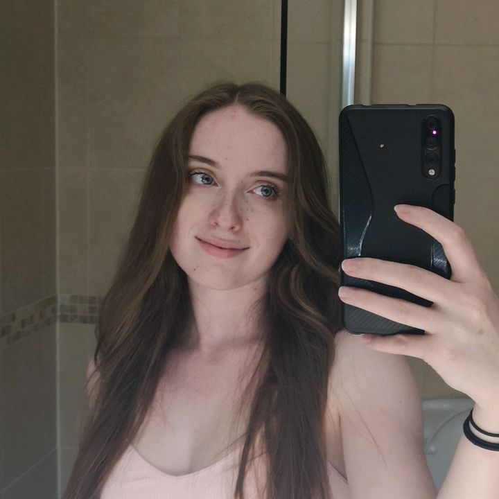 Profile Picture of Louise wareham (@louise_wareham) on Tiktok
