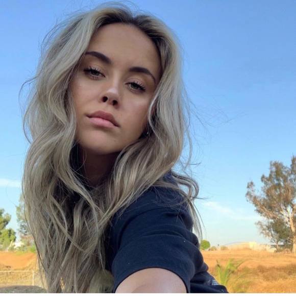 Profile Picture of Riley Peardon (@rileypeardon) on Poshmark