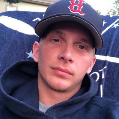 Profile Picture of Evan Pitcher (@evsspitcher) on Twitter