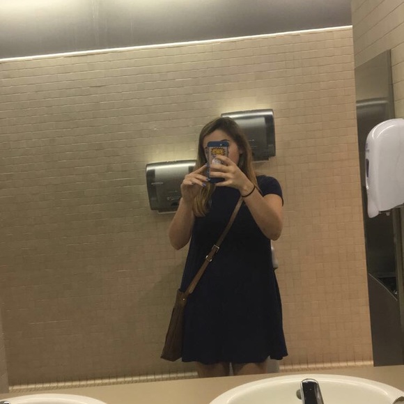 Profile Picture of Peyton H (@peytonnnh) on Poshmark
