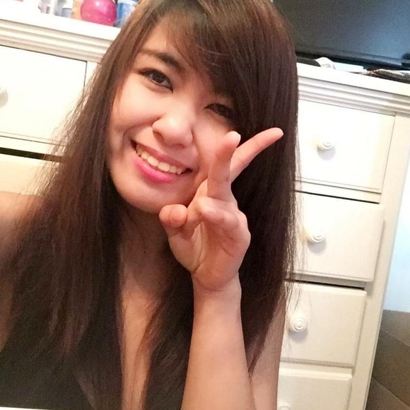 Profile Picture of Piyanoot Aiken (@piyanootaiken) on Poshmark