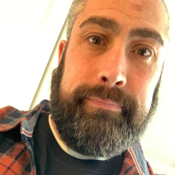 Profile Picture of Brian Rogiero (@giero83) on Poshmark