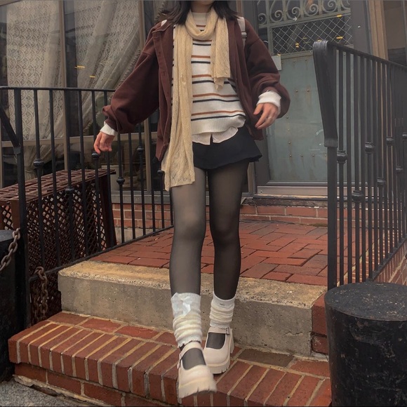 Profile Picture of Eggy Egg (@eggegg) on Poshmark