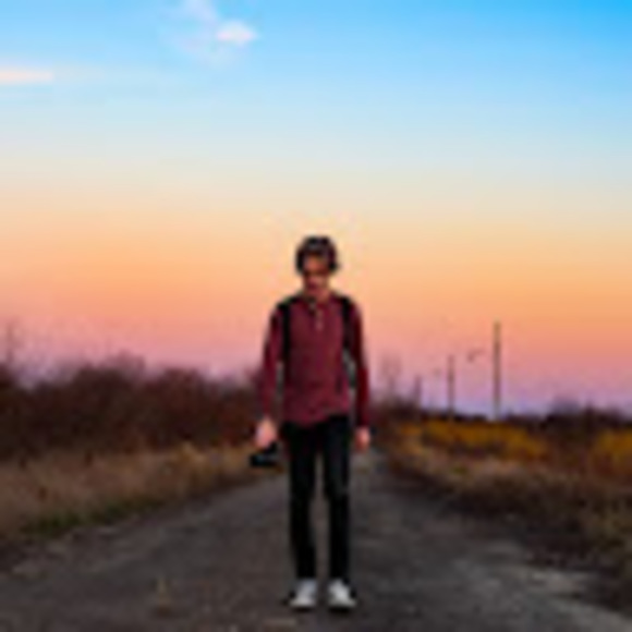 Profile Picture of Luke Talbot (@talbot231327) on Poshmark