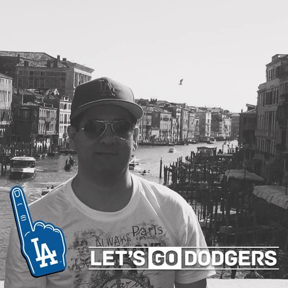 Ruben Sotelo - Poshmark Profile Picture of Ruben Sotelo (@ruben_sotelo) on Poshmark