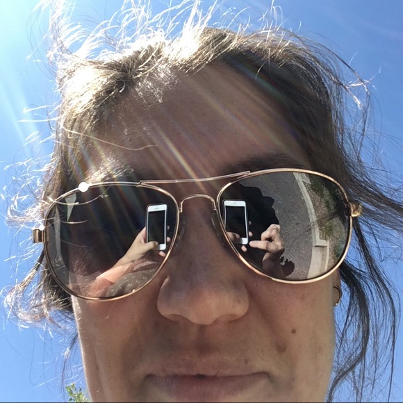 Profile Picture of Jennifer Appleton (@jappltn) on Poshmark
