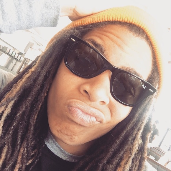 Profile Picture of Danyel Crutcher (@dcrutch32) on Poshmark