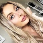 Profile Picture of KELLI (@kellinicolewright) on Instagram