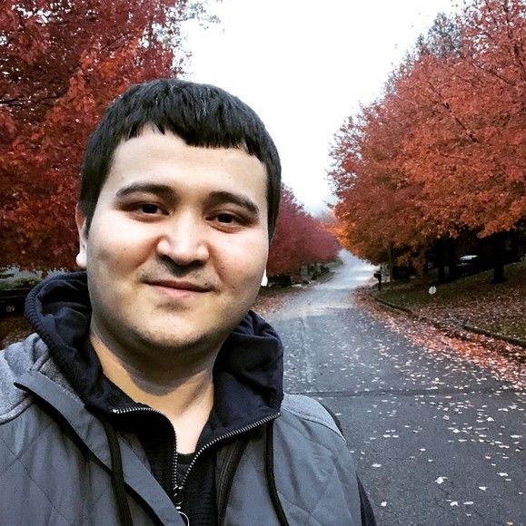 Profile Picture of Anvar Sanakulov (@anvarnur) on Poshmark