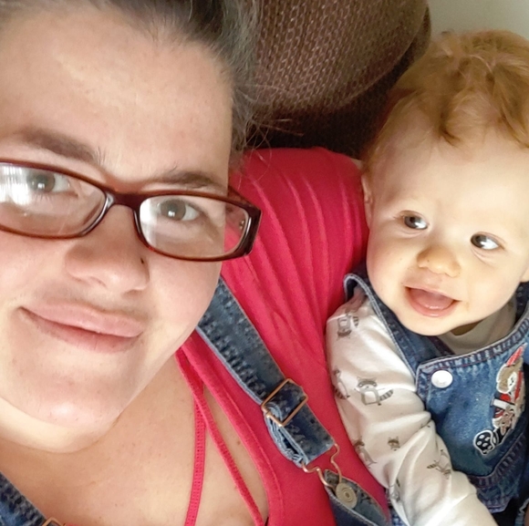 Profile Picture of Jessica Solomon (@auntiejess0709) on Poshmark