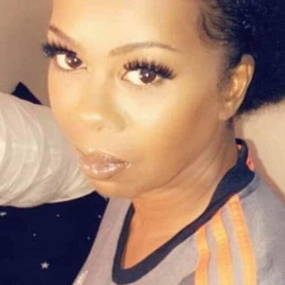 Profile Picture of Georgette Mitchell (@georgettemit187) on Poshmark