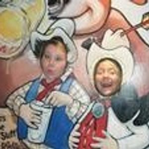Profile Picture of Annie Anderson (@anna_bells) on Myspace