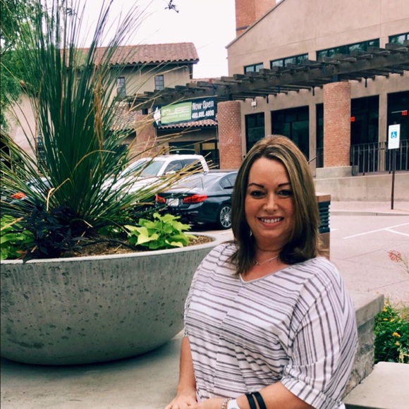 Profile Picture of Mary Bruffett (@mbruffett) on Poshmark